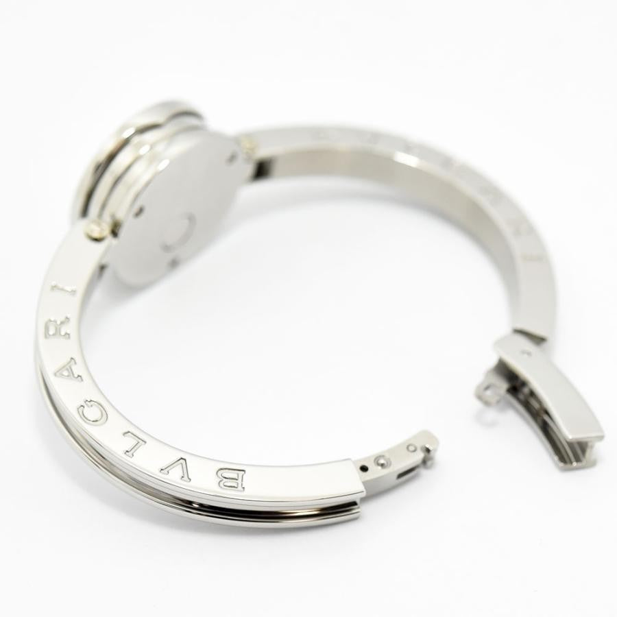 VINTAGE WATCHES FASHIONのブルガリ B.zero1ウォッチ。シルバーカラーのステンレススチール製で、ブラックの文字盤にダイヤモンドのインデックスが付いています。スイス製。