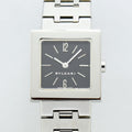 VINTAGE WATCHES FASHION ブルガリのスクエアフェイスステンレススチールウォッチ。ブラックダイヤル、シルバーブレスレット。