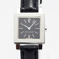 VINTAGE WATCHES FASHION ブルガリのスクエアフェイス腕時計。ブラック文字盤、シルバーインデックス、ブラックレザーベルト。