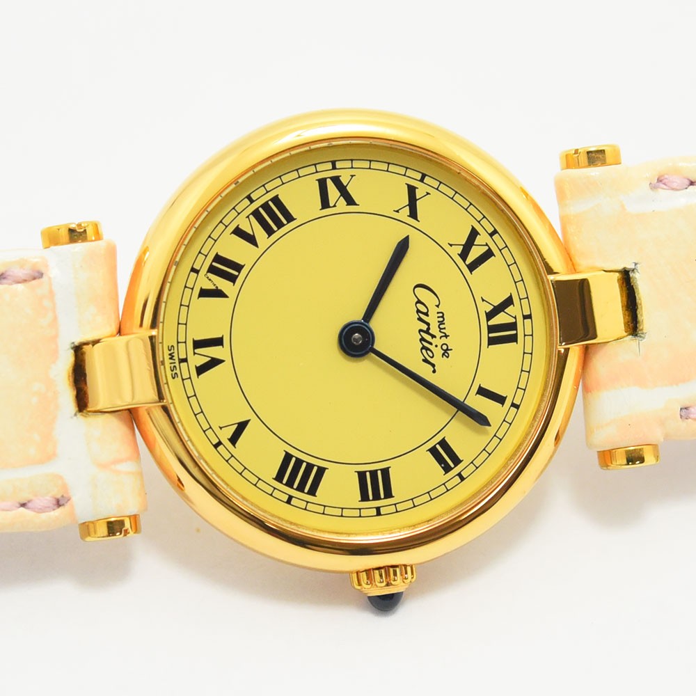 VINTAGE WATCHES FASHION カルティエ マストタンク ヴェルメイユ イエローゴールド クォーツ腕時計 クリーム色文字盤 ローマ数字 ペールピンクレザー