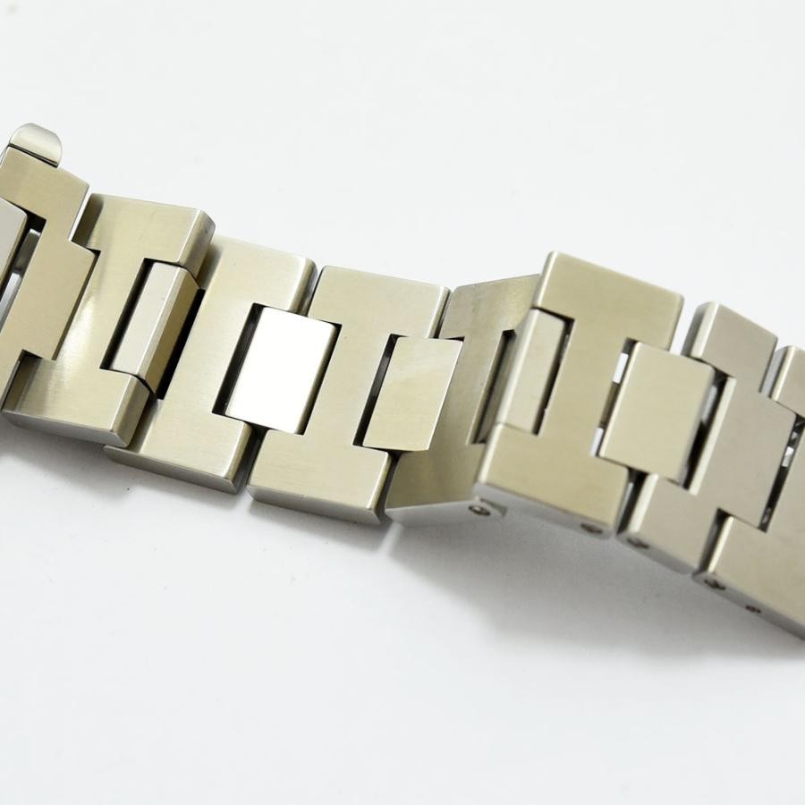 VINTAGE WATCHES FASHION カルティエ パシャ GMT オートマティック ウォッチのステンレススティール製ブレスレット。シルバー。