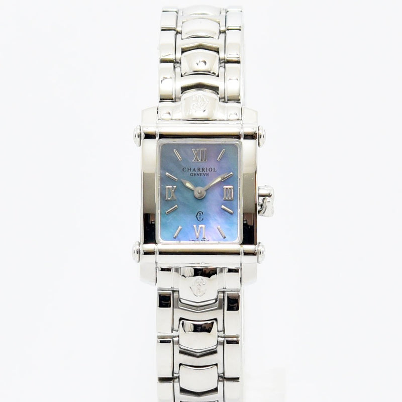 VINTAGE WATCHES FASHIONのシャリオール コロンブス レディース腕時計。マザーオブパールの文字盤とステンレススチール製レクタンギュラーケースが輝くエレガントなデザイン。