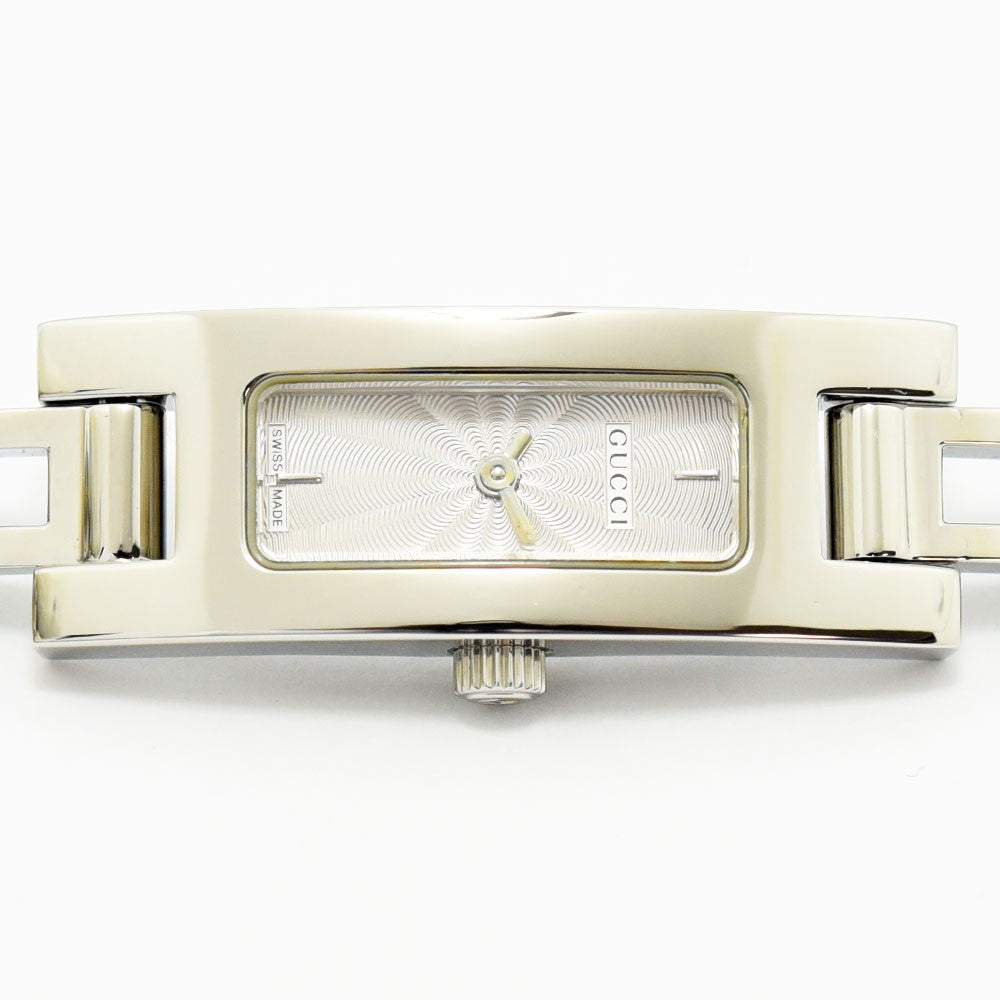 VINTAGE WATCHES FASHIONのGUCCI 3900Lレディース腕時計。シルバーのステンレス製レクタングルケースにギョーシェ彫りの文字盤が輝くエレガントなデザイン。