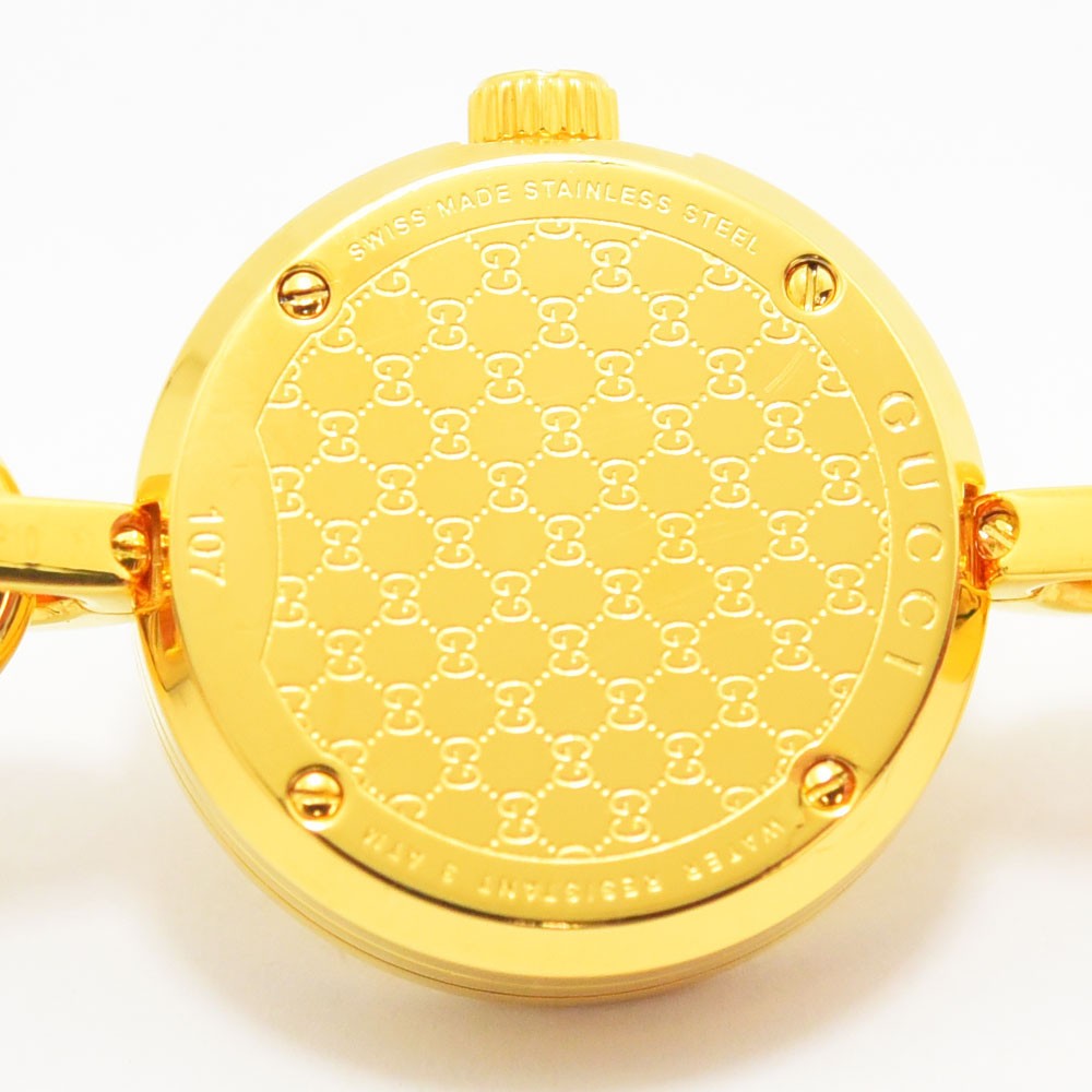 VINTAGE WATCHES FASHIONのGUCCIレディースウォッチ、ゴールドトーンのケース裏面にGGロゴが刻印されたステンレス製腕時計