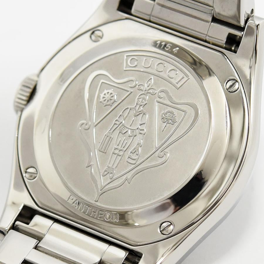 VINTAGE WATCHES FASHION グッチ パンテオン ステンレススチール製ウォッチの裏蓋。グッチの紋章とパンテオンの文字が刻印されています。