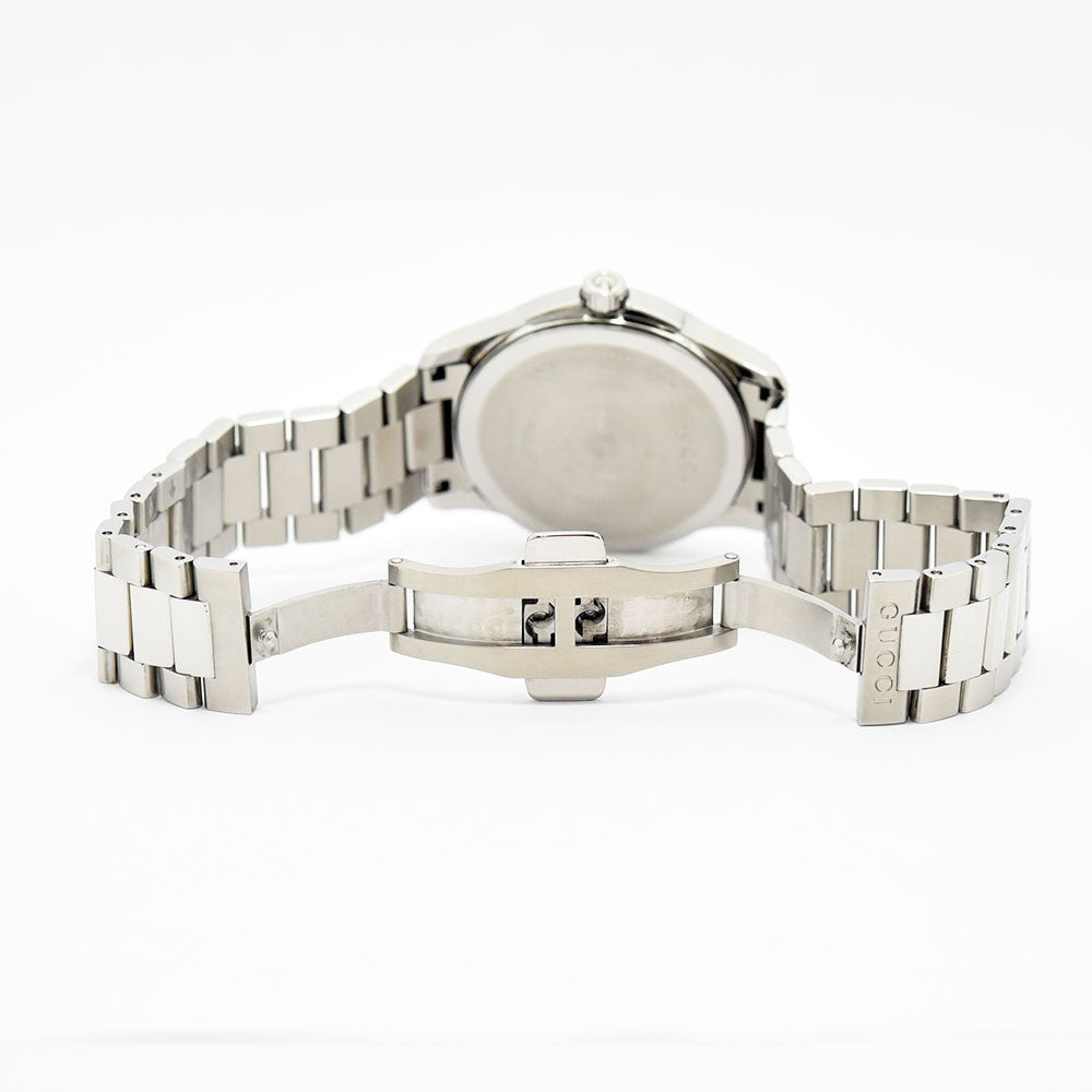 VINTAGE WATCHES FASHIONのGUCCIステンレススチール製腕時計、バックル部分の背面ビュー