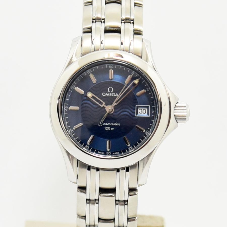 VINTAGE WATCHES FASHIONのOMEGAシーマスター120m。波模様のブルー文字盤とステンレススチール製ブレスレットが特徴の腕時計。