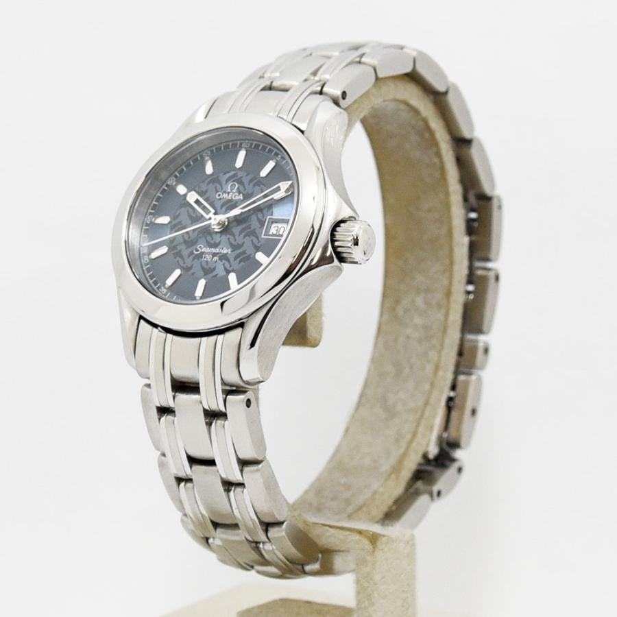 VINTAGE WATCHES FASHION オメガ シーマスター 120m ジャック・マイヨール 2000 腕時計。ブルーのグラデーション文字盤、デイト表示、ステンレススチール製ブレスレット。