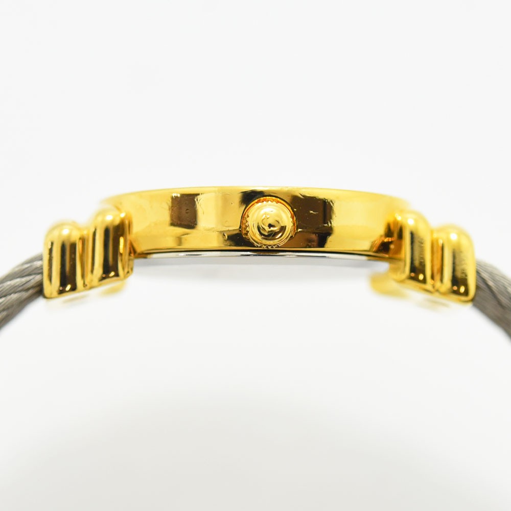 VINTAGE WATCHES FASHIONのPHILIPPE CHARRIOLレディース腕時計、ゴールドケースとワイヤーケーブルブレスレットの側面ビュー