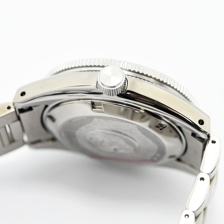 VINTAGE WATCHES FASHIONのセイコー自動巻きダイバーズウォッチ。ステンレススチール製、ダークグレー文字盤、回転ベゼル、200m防水。